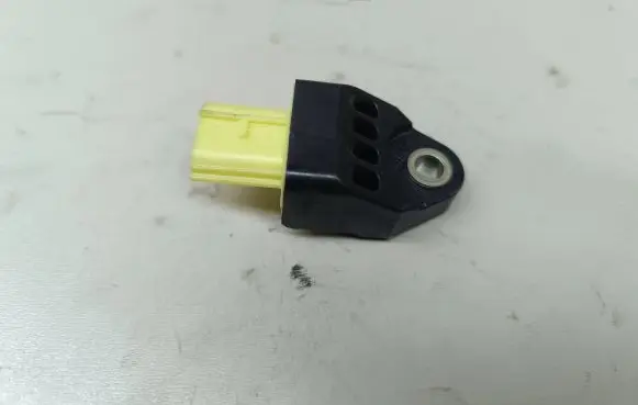 Toyota Auris 150 Airbag deployment crash/impact sensor 8983175010 10961XLLU 10998LEL0