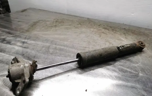 Skoda Octavia Mk2 (1Z) Rear shock absorber/damper