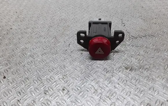 Mitsubishi Outlander Hazard light switch