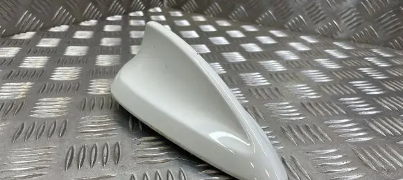 BMW 2 F22 F23 Roof (GPS) antenna cover 924096703