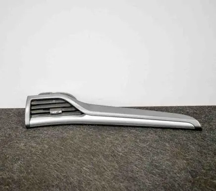 Ford Mondeo MK IV Dashboard air vent grill cover trim 