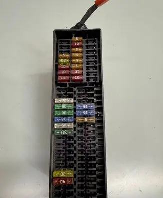 Volkswagen Golf Plus Fuse box set 1T1937615A