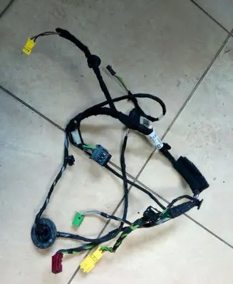 Mercedes-Benz GLK (X204) Front door wiring loom 2045406210 NE59537