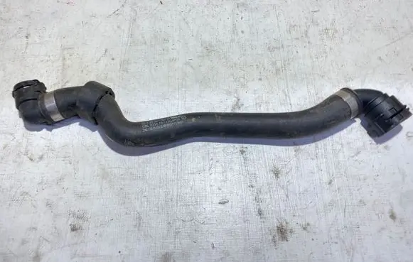 Mercedes-Benz C W205 Engine coolant pipe/hose A2055011700