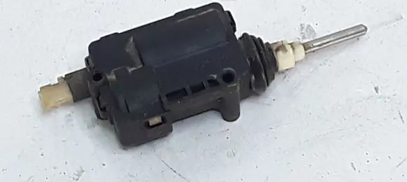 Fuel tank cap lock motor