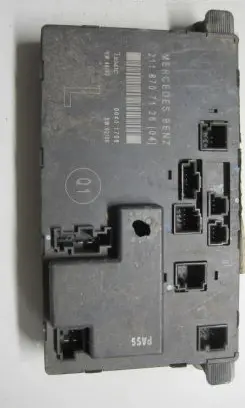 Mercedes-Benz E W211 Door control unit/module 2118707126
