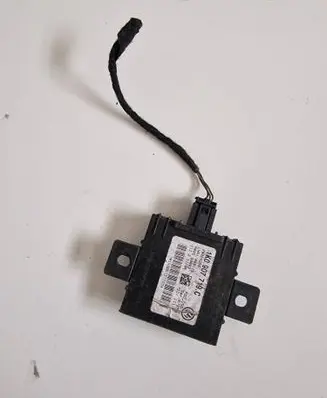 Audi A4 S4 B7 8E 8H Alarm control unit/module 1K0907719C 19800737383 28024256