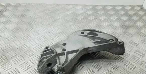 Volkswagen Scirocco Engine mounting bracket 06J199207P