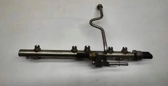 BMW 3 E90 E91 Fuel main line pipe 7562474 12537562474