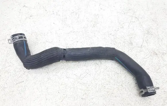 Ford Escape IV Engine coolant pipe/hose
