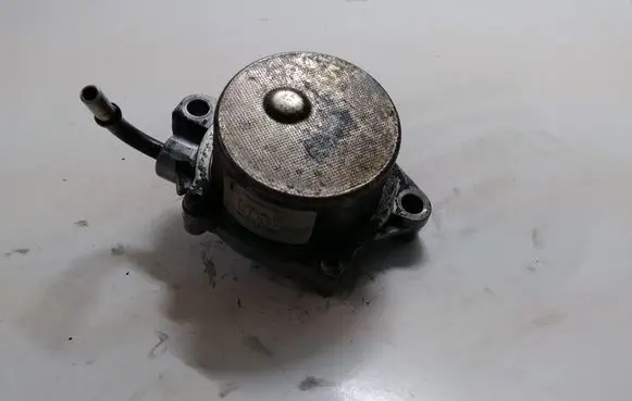 Ford Fiesta Vacuum pump 9637413980 72814402