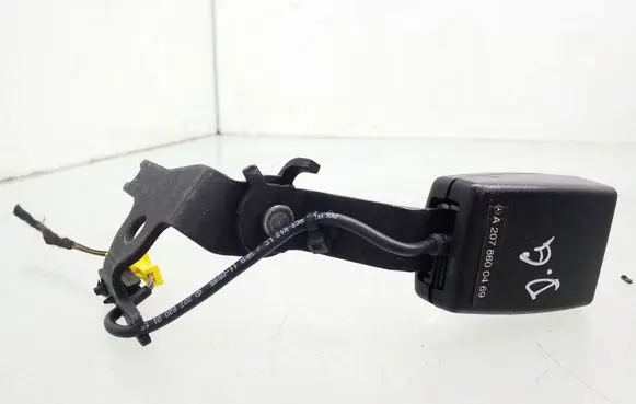 Mercedes-Benz E A207 Rear seatbelt buckle A2078600469