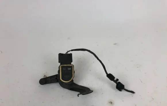 BMW X6 E71 Front height sensor lever 6853752 0796 130912