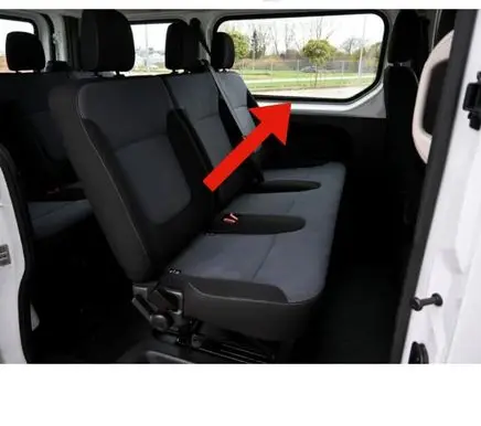 Opel Vivaro Rear side glass trim 