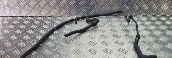 Volkswagen Touareg I Engine coolant pipe/hose
