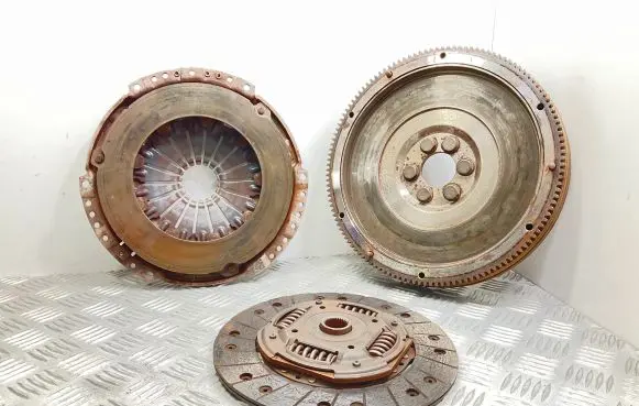 Skoda Octavia Mk3 (5E) Clutch set kit 04L141025F 04L141031 04L105273
