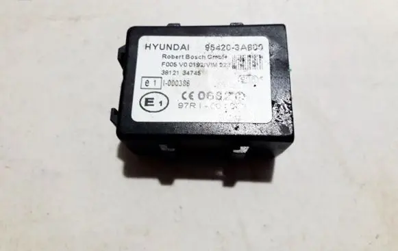 Hyundai Trajet Immobilizer control unit/module 954203a800 3812134745