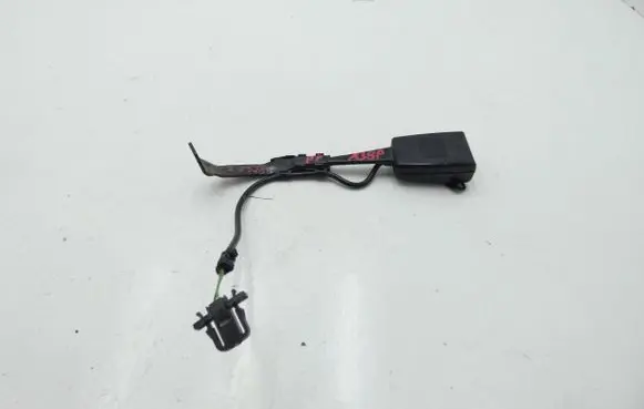 Audi A3 S3 8P Front seatbelt buckle 8P0857756G 230609146