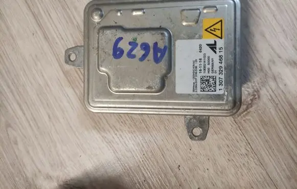Land Rover Discovery Sport Xenon control unit/module 130732946815