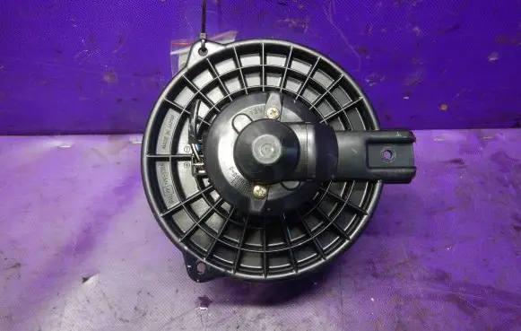 Mazda 2 Heater fan/blower 894000-0222