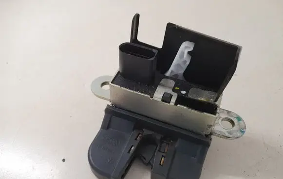 Volkswagen Up Tailgate/trunk/boot lock/catch/latch 1S0827645
