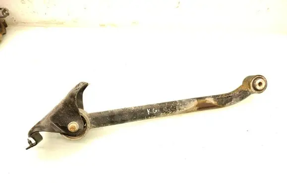 Rear control arm