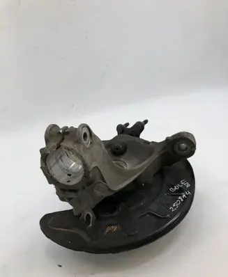Volkswagen Golf VIII Front wheel hub 5wa407257a
