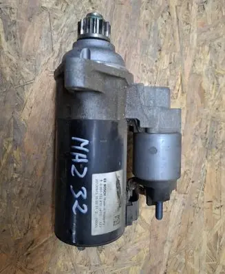 Mercedes-Benz B W246 W242 Starter motor 0001152410