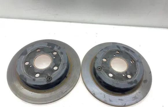 Toyota Prius+ (ZVW40) Rear brake disc