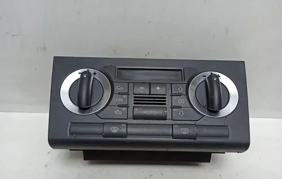 Audi A3 S3 A3 Sportback 8P Climate control unit 8P0820043H