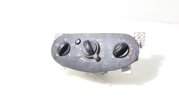 Dacia Sandero Interior fan control switch N106278B