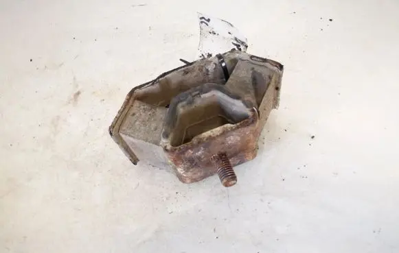 Iveco Daily 40.8 Engine mount bracket 74275391