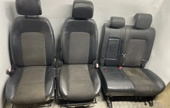 Chevrolet Captiva Seat set 