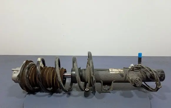 BMW X3 E83 Front shock absorber with coil spring 6887934