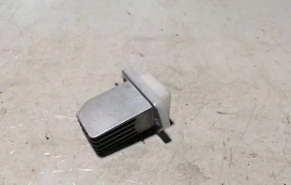 Nissan Pathfinder R52 Heater blower motor/fan resistor 4BA0A7D10