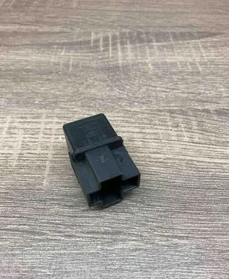 Mazda 626 Other relay V23134B52X379 C210