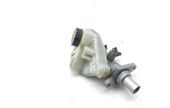 Land Rover Freelander 2 - LR2 Master brake cylinder 033508855711