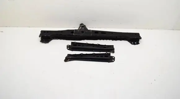 Toyota Prius (XW30) Front subframe