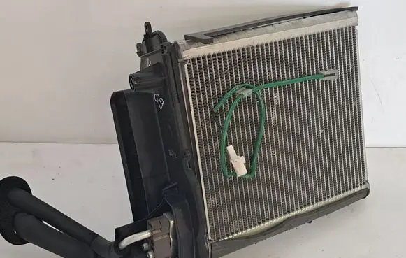 Toyota Corolla Verso AR10 Air conditioning (A/C) radiator (interior) 8850105080