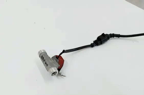 Air conditioning (A/C) pressure sensor