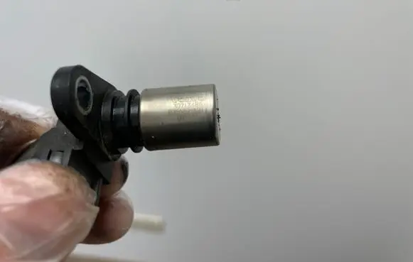 Volvo XC90 Crankshaft position sensor 30713785