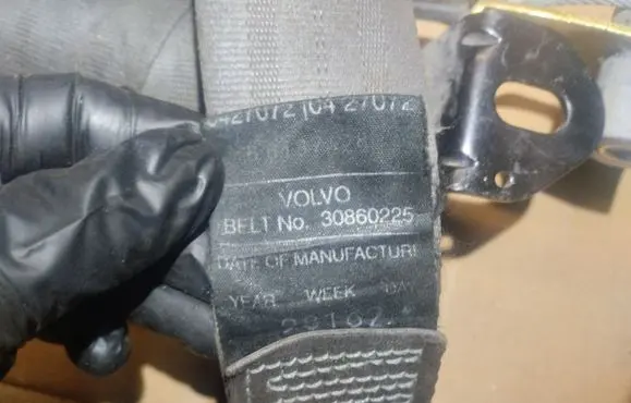 Volvo S40, V40 Front seatbelt 30860225