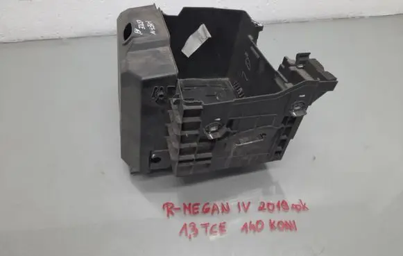 Renault Megane IV Battery box tray 