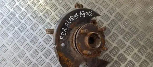 Nissan Almera Front wheel hub