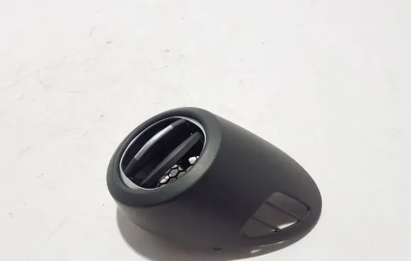 Renault Zoe Dashboard side air vent grill/cover trim 687622395R