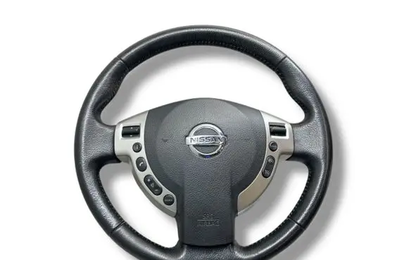 Nissan Qashqai Steering wheel