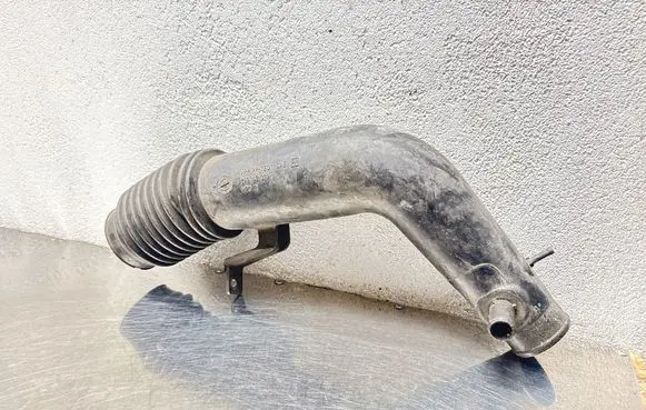 Opel Frontera B Turbo air intake inlet pipe/hose 897142010 HR02