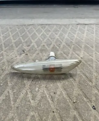 BMW 3 E46 Front fender indicator light 716591501