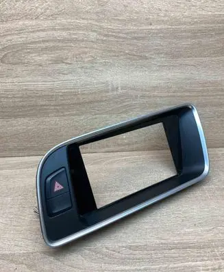 Audi Q5 SQ5 8R Radio/GPS head unit trim 8R2857186L