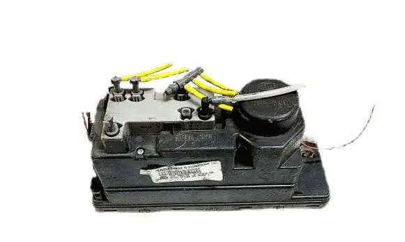 Mercedes-Benz E W210 Central locking vacuum pump 2108002348